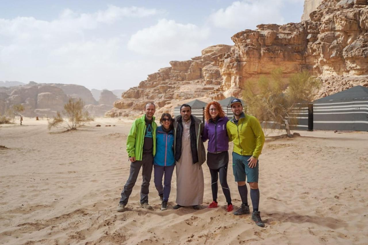 Wadi Rum Desert Secret Camp Вади-Рам Экстерьер фото