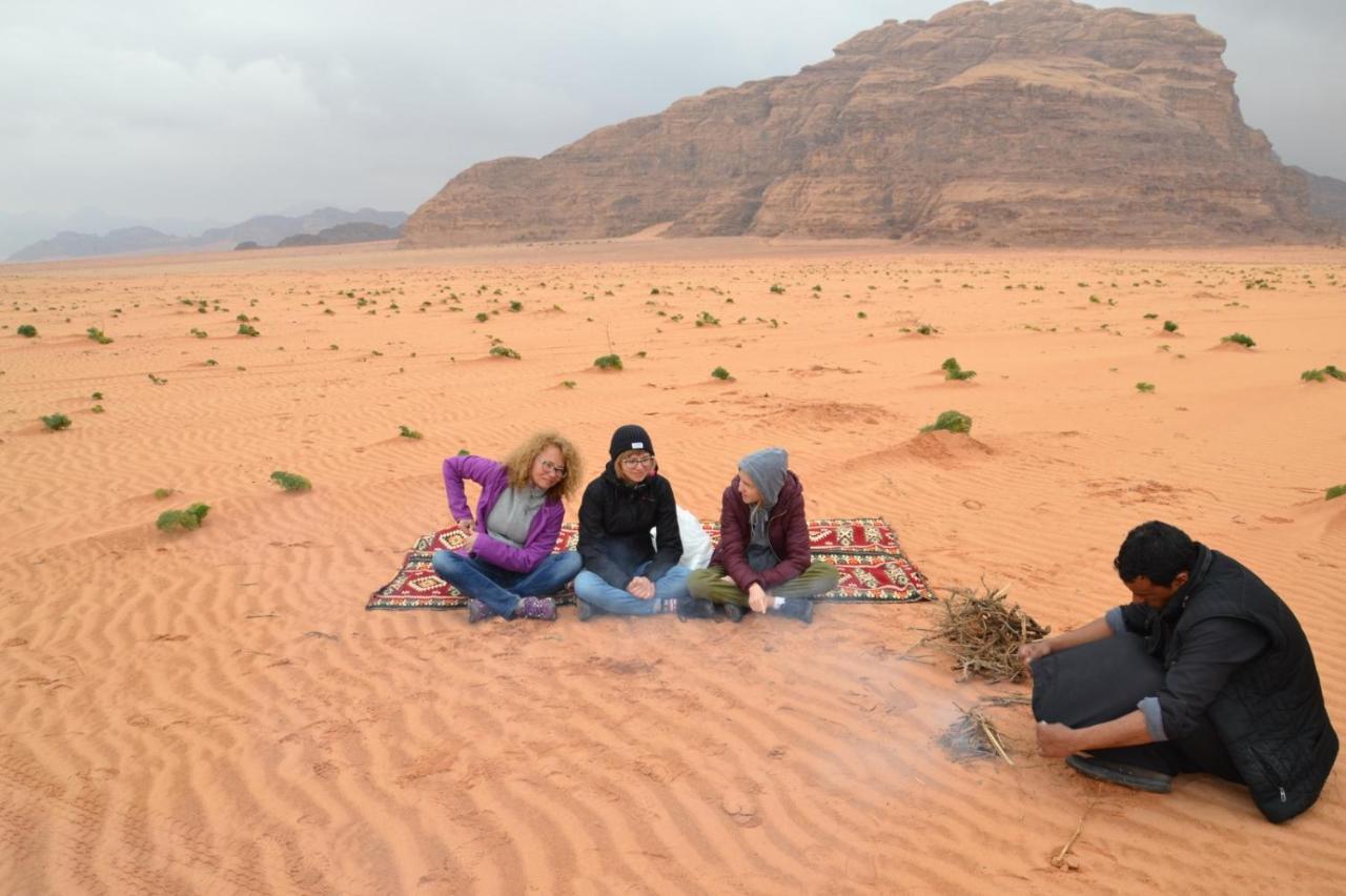 Wadi Rum Desert Secret Camp Вади-Рам Экстерьер фото