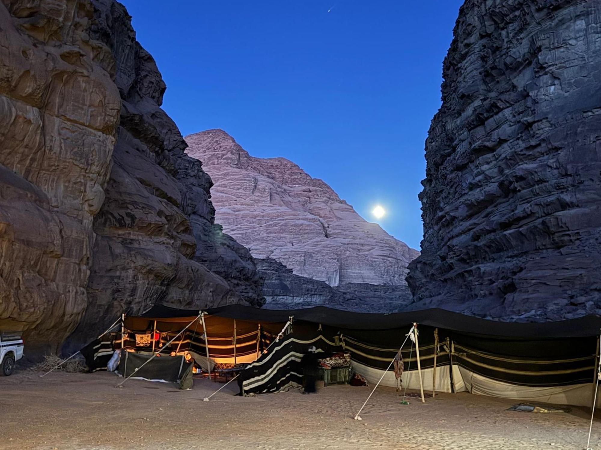 Wadi Rum Desert Secret Camp Вади-Рам Экстерьер фото