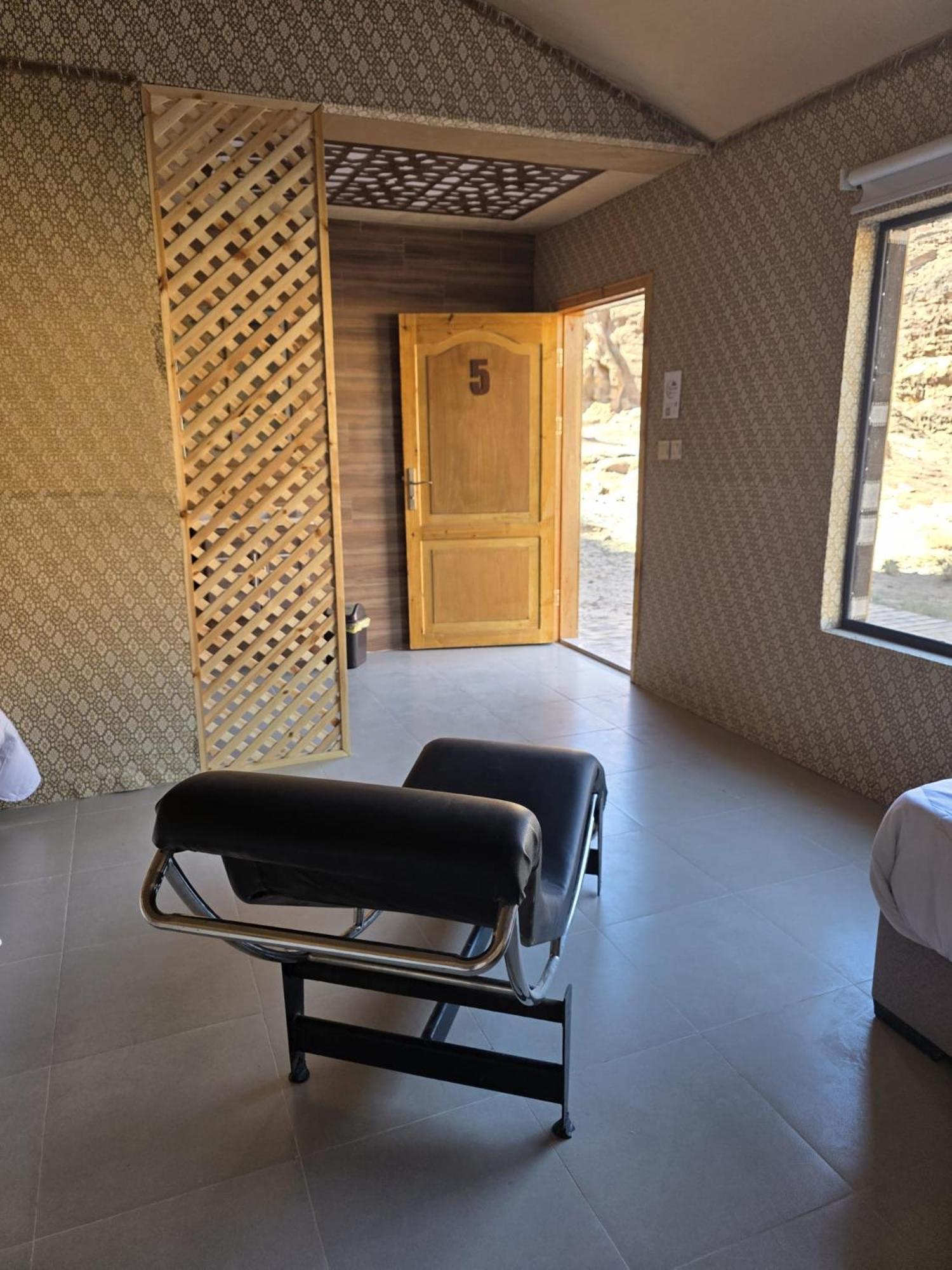 Wadi Rum Desert Secret Camp Вади-Рам Экстерьер фото
