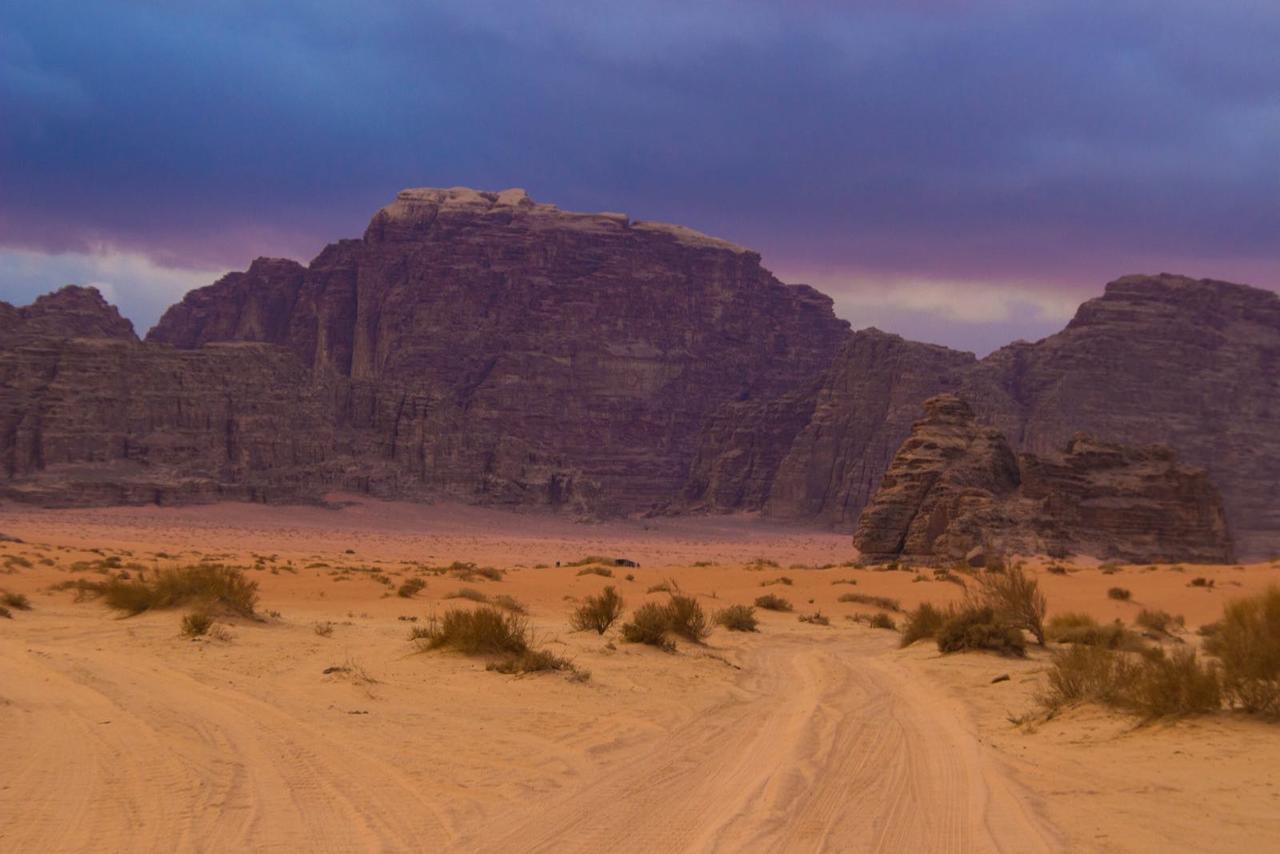 Wadi Rum Desert Secret Camp Вади-Рам Экстерьер фото